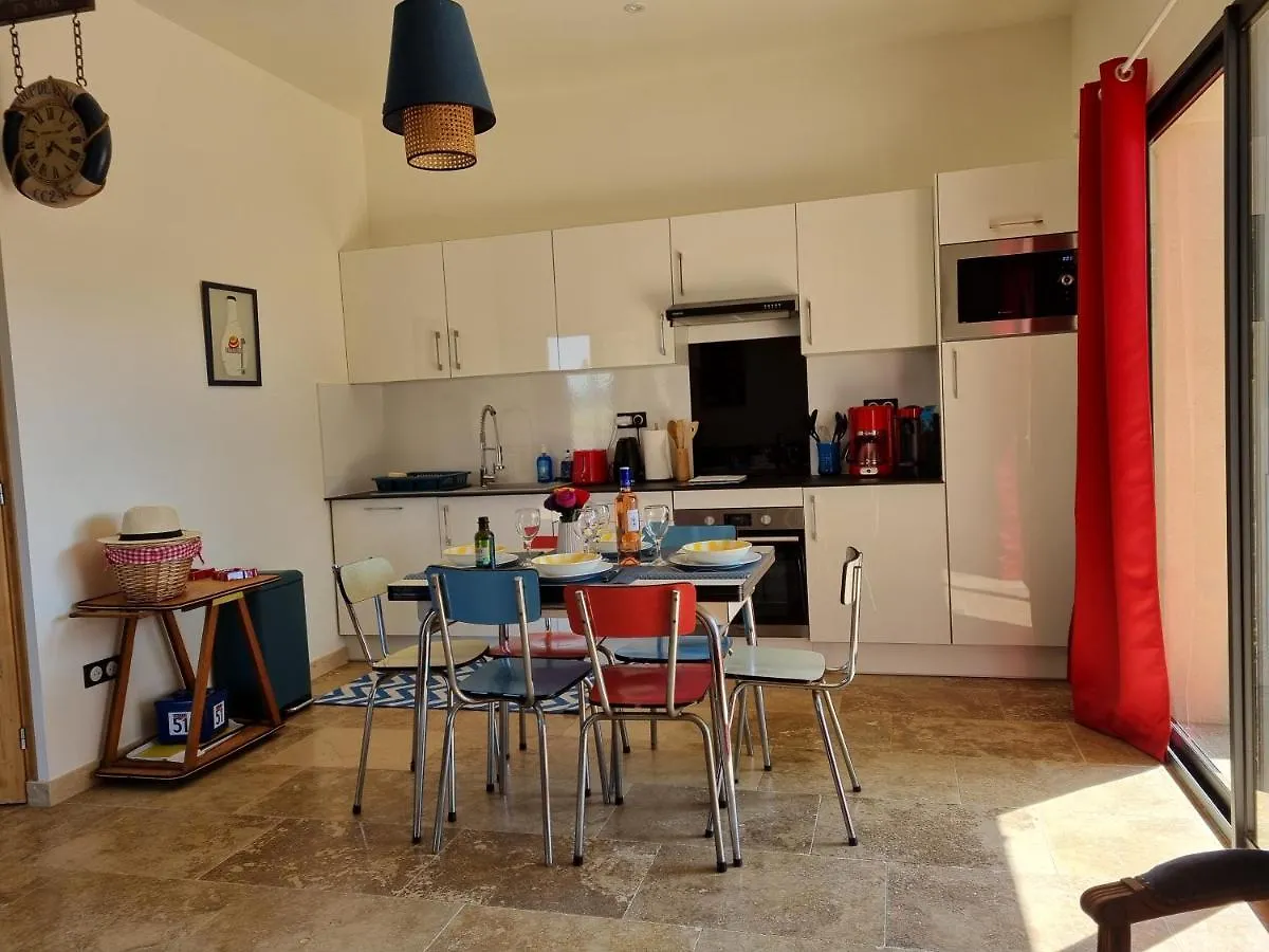 Villa Cerisier climatisée, à la campagne Arles