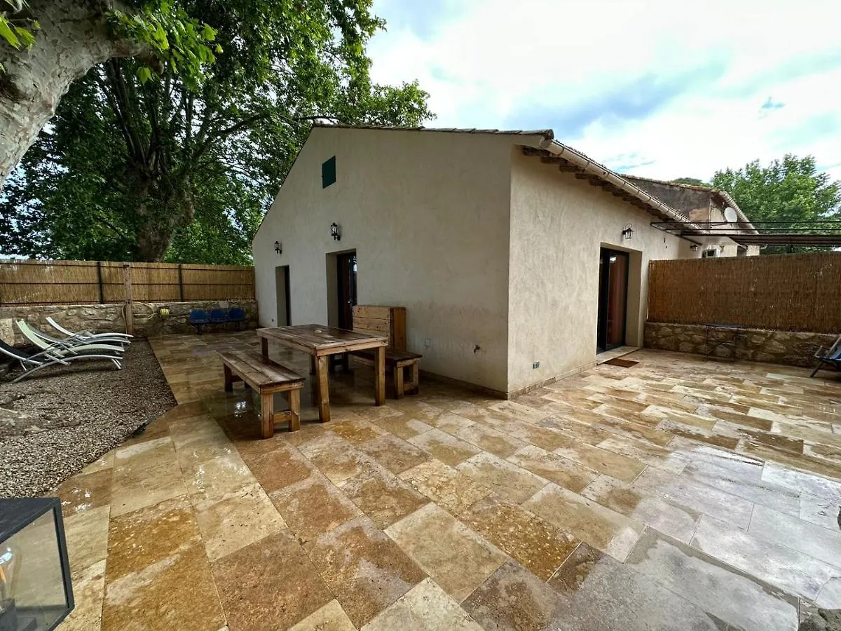 Villa Cerisier climatisée, à la campagne Arles