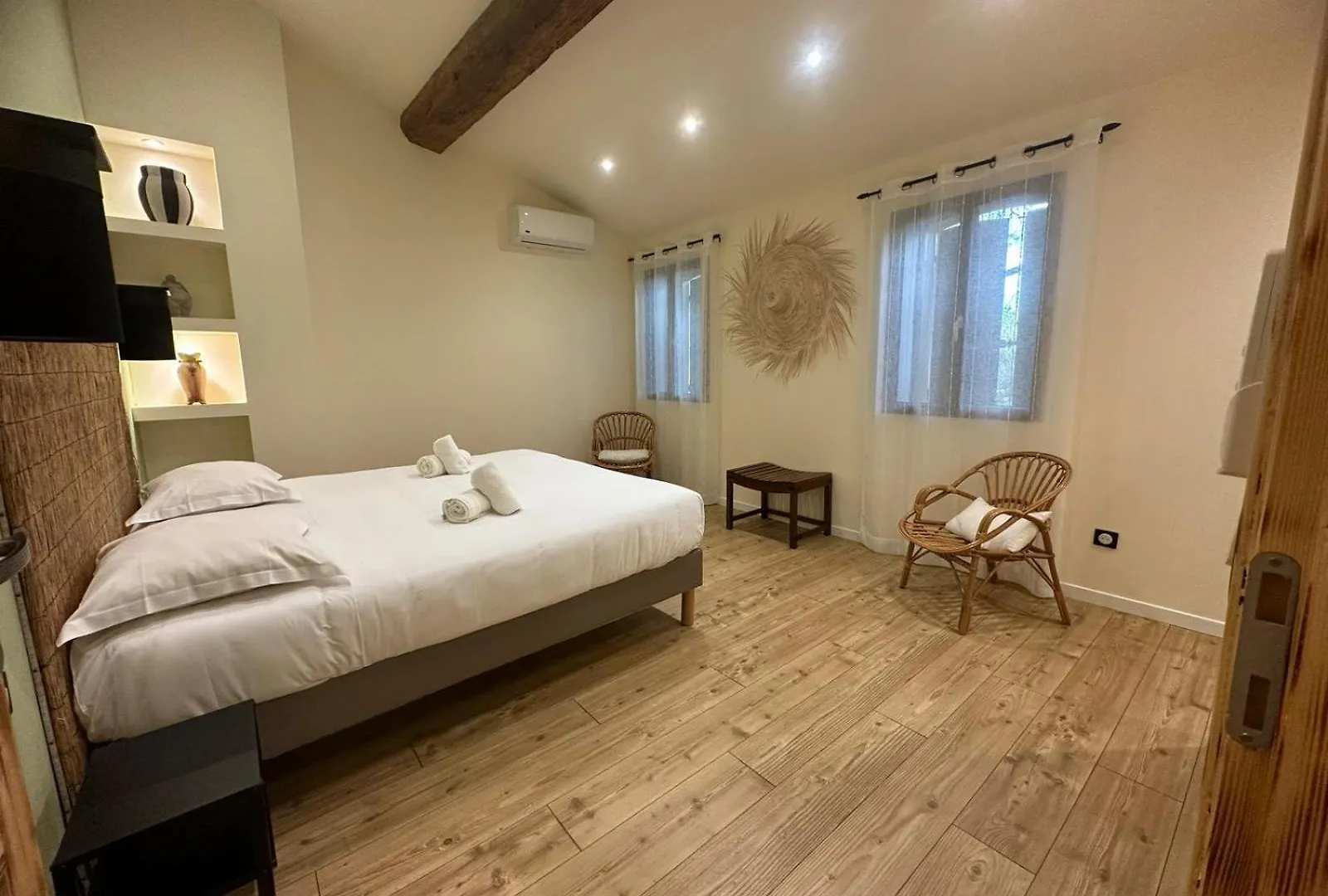Villa Cerisier climatisée, à la campagne Arles