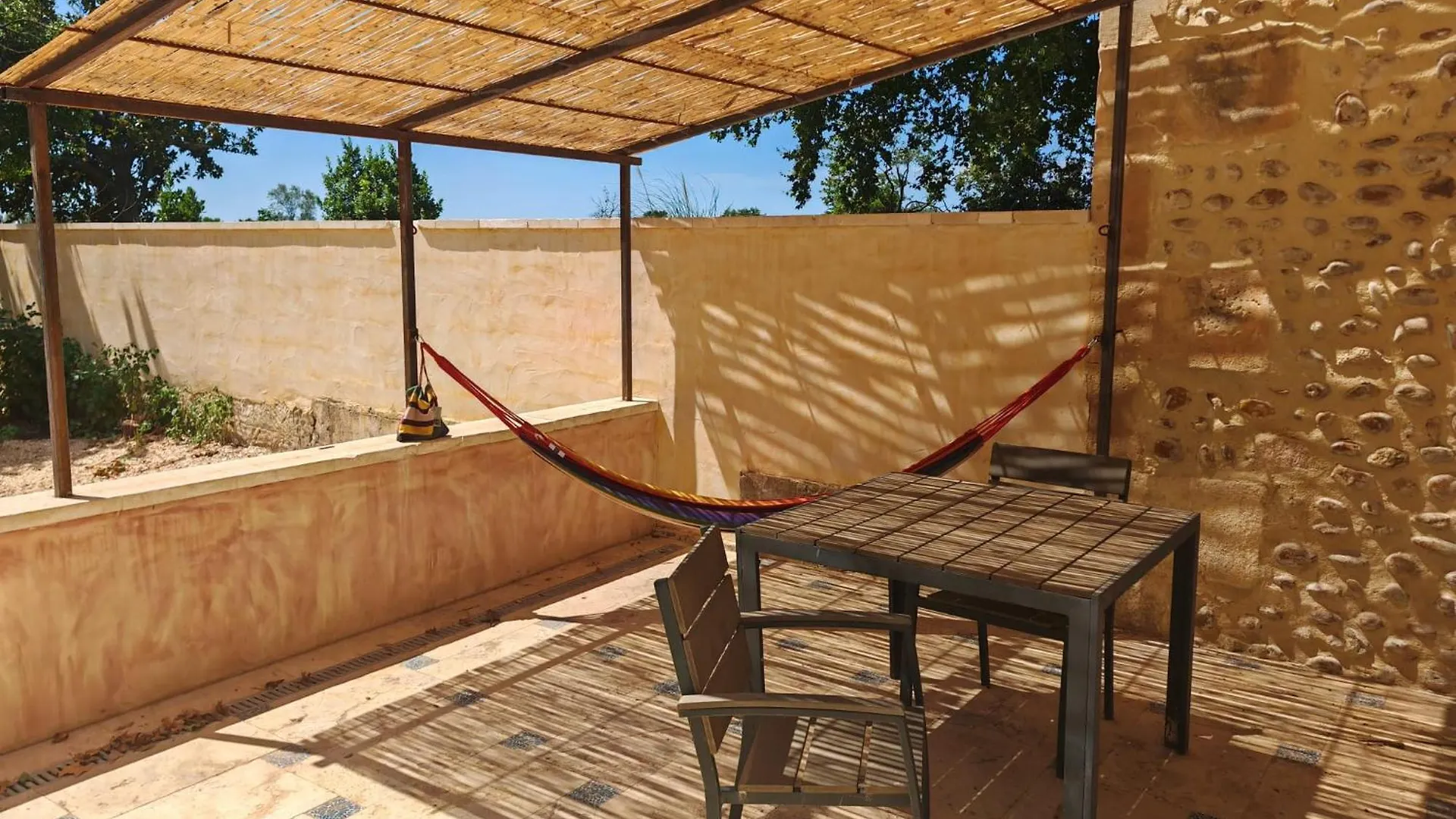 Villa Cerisier climatisée, à la campagne Arles 0*,  Francia