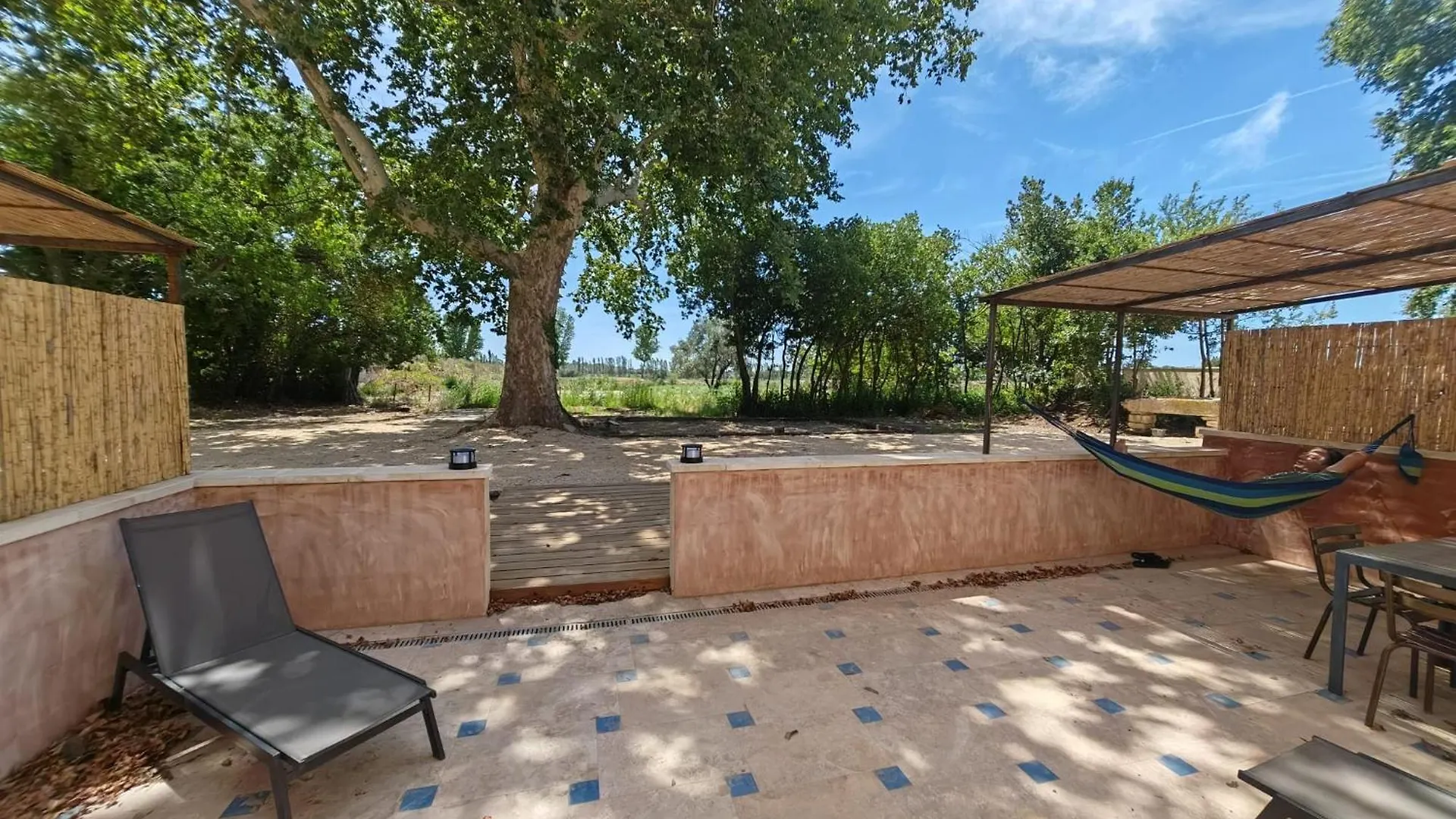 Villa Cerisier climatisée, à la campagne Arles 0*,  Francia